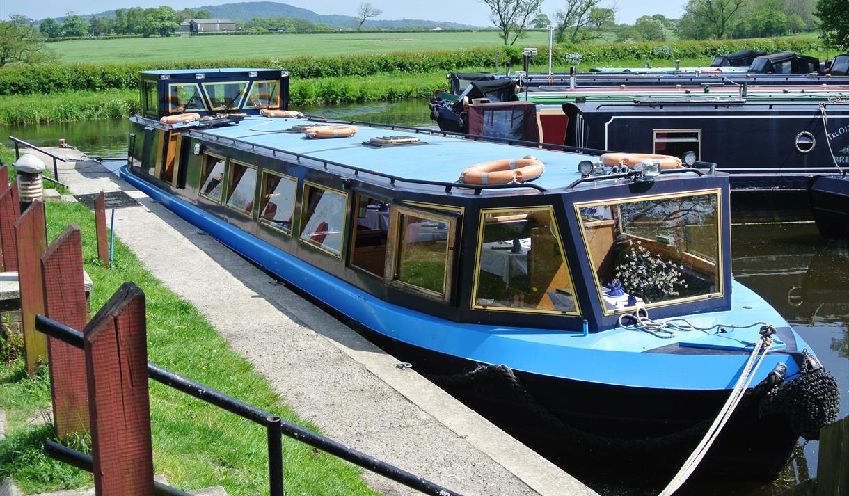 Canal Boat Cruises