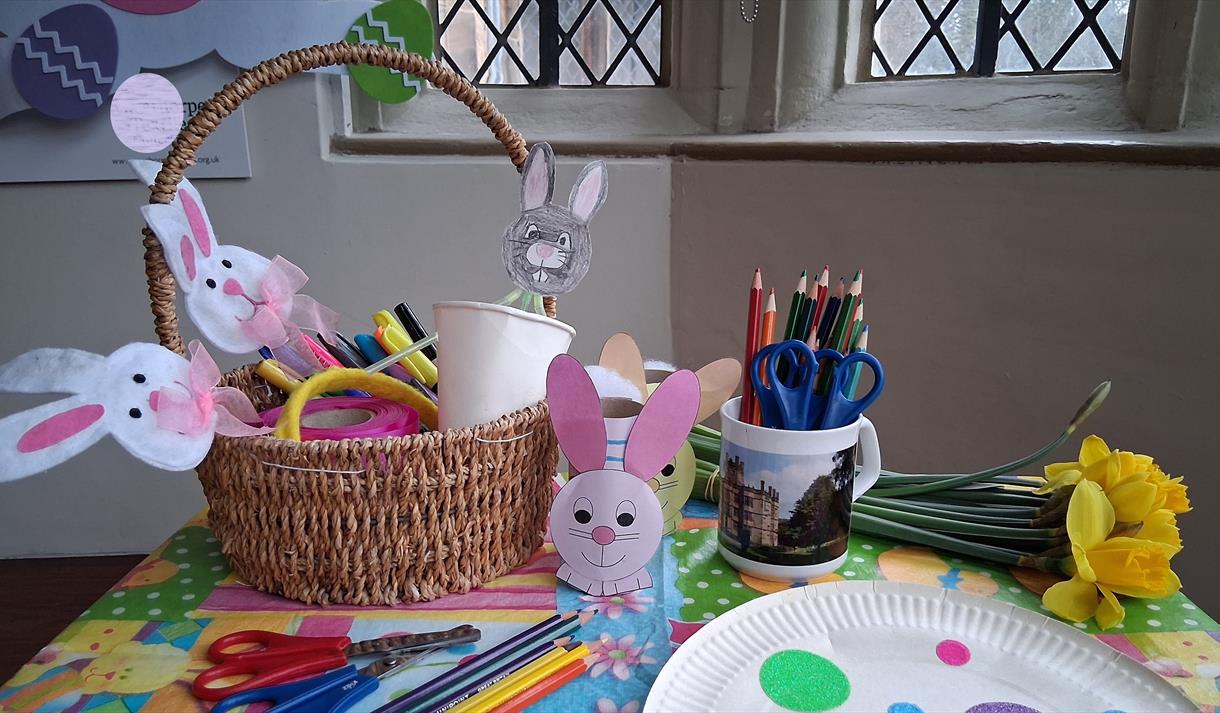 Easter holiday crafts – make a Pop-up bunny