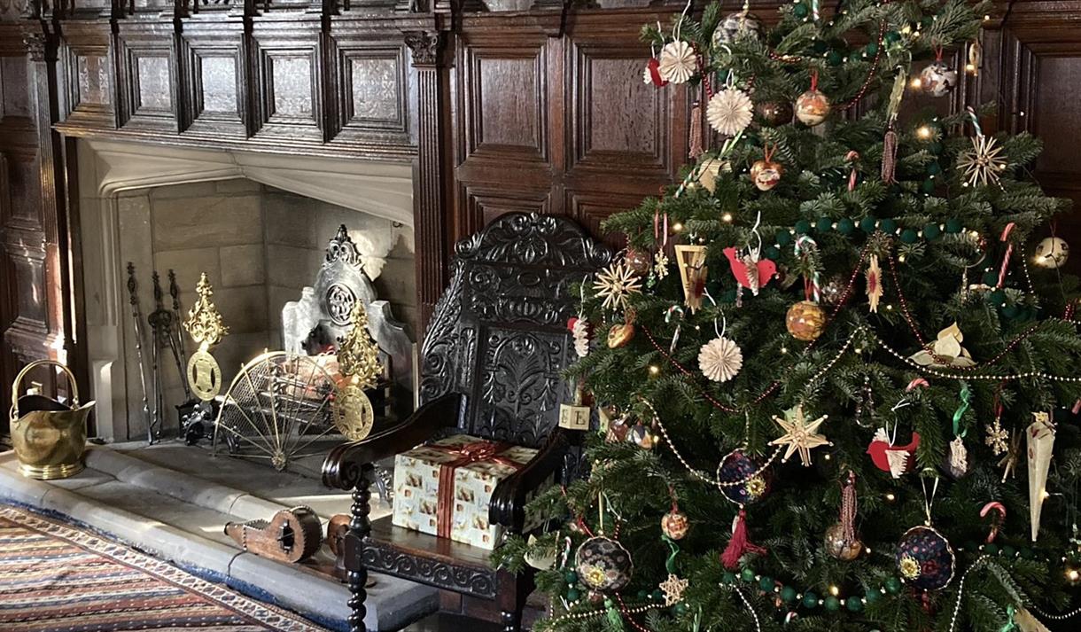 Victorian Christmas at Gawthorpe Hall
