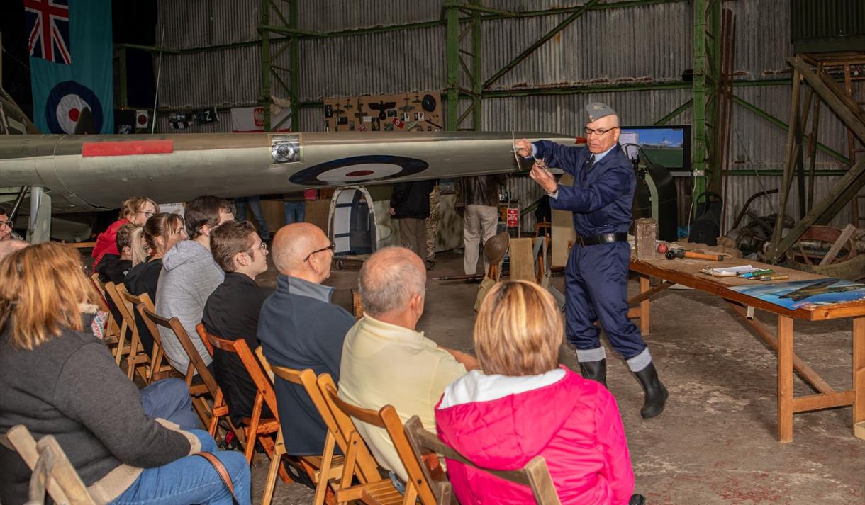 Illuminations Saturdays: Hangar Guided Tours
