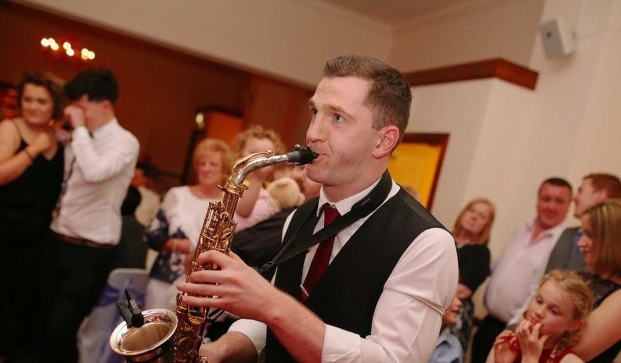 Blackburn Gigs: Art on Sax