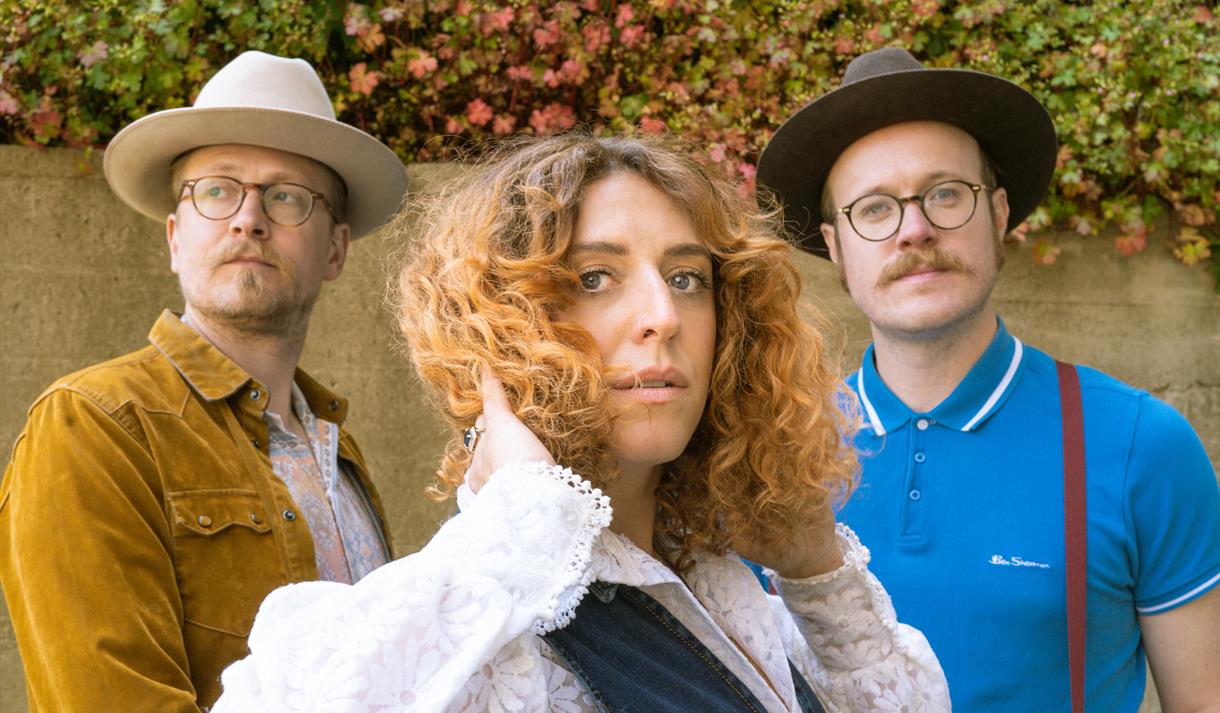 Grateful Fred's: Americana & Roots Music, Lauren Housley and The Northern Cowboys