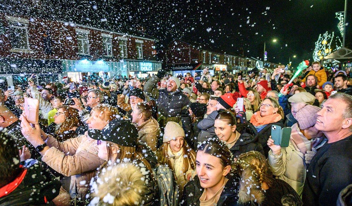 Leyland Christmas Lights Switch On