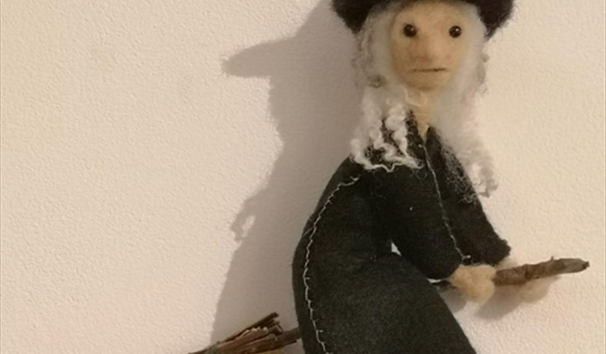 Needle Felting - Halloween Witches