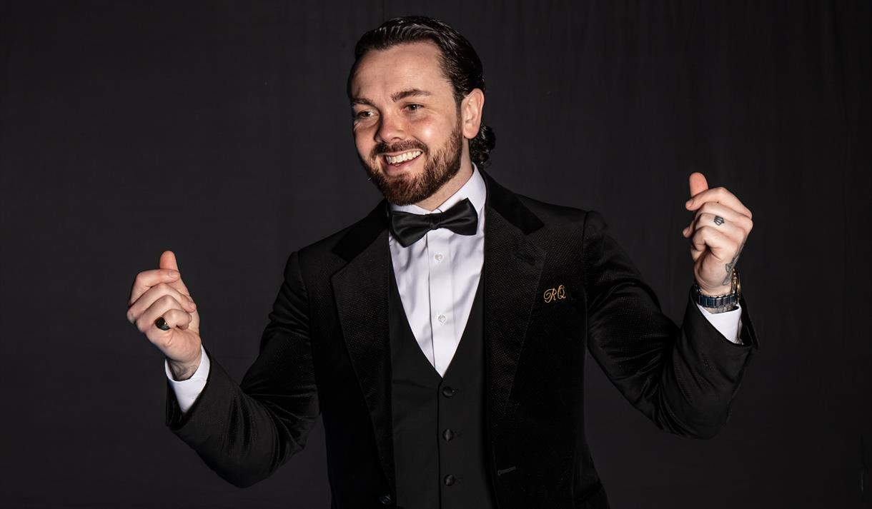 Ray Quinn – King of Swing