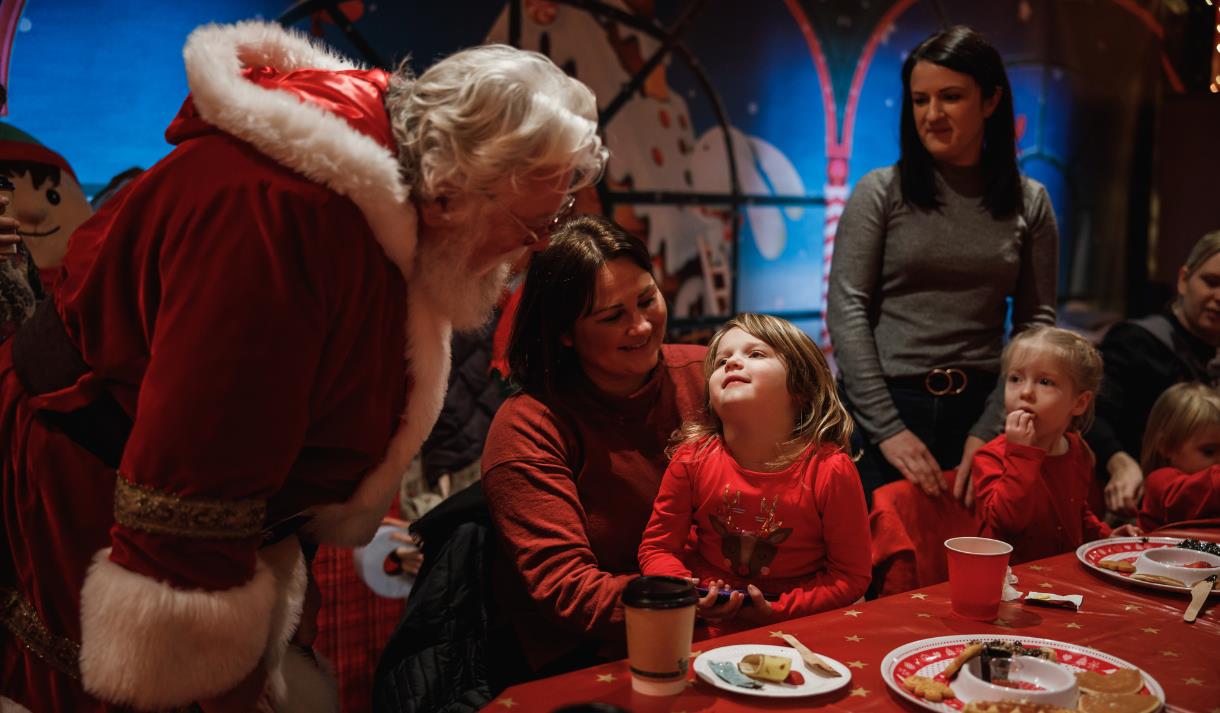 A Toddler Breakfast or Lunch with Santa at Thornton Hall Country Park