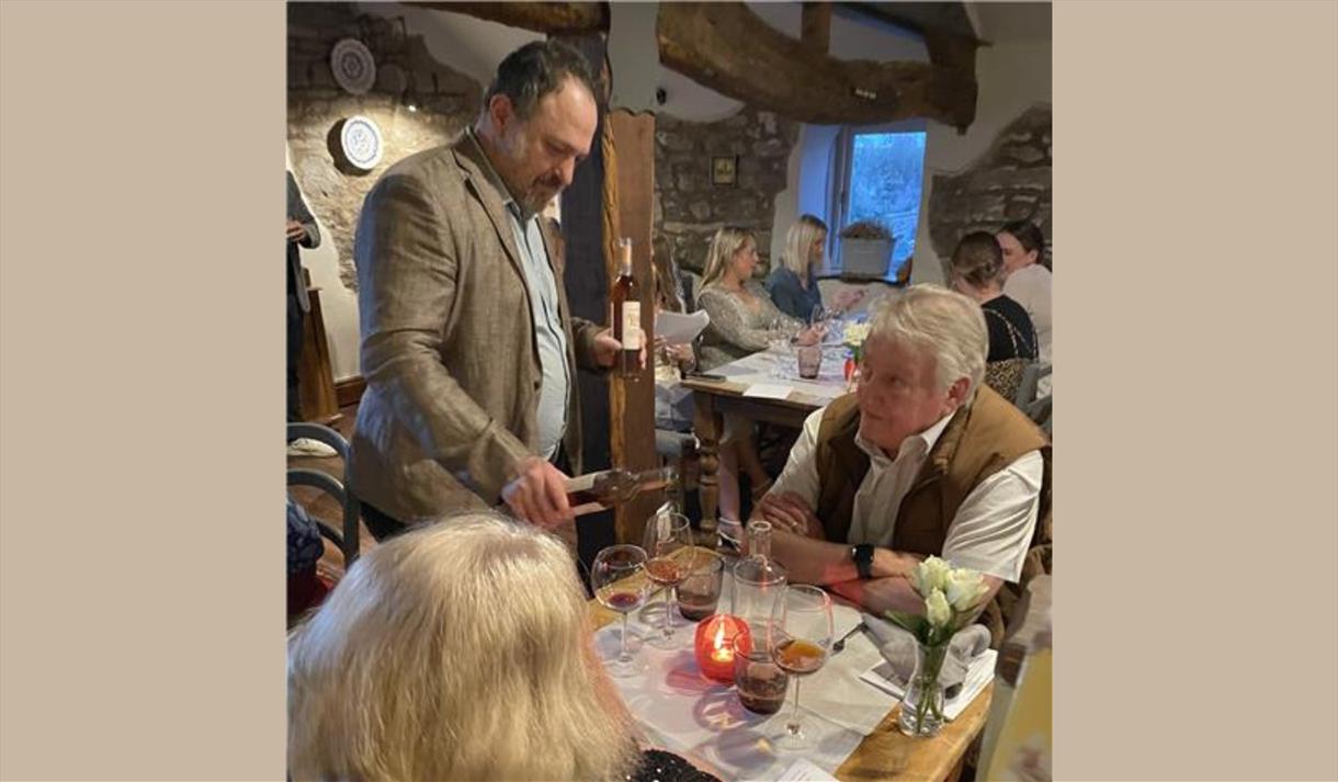 Wine Tasting and Five-Course Dinner: Serata Campania