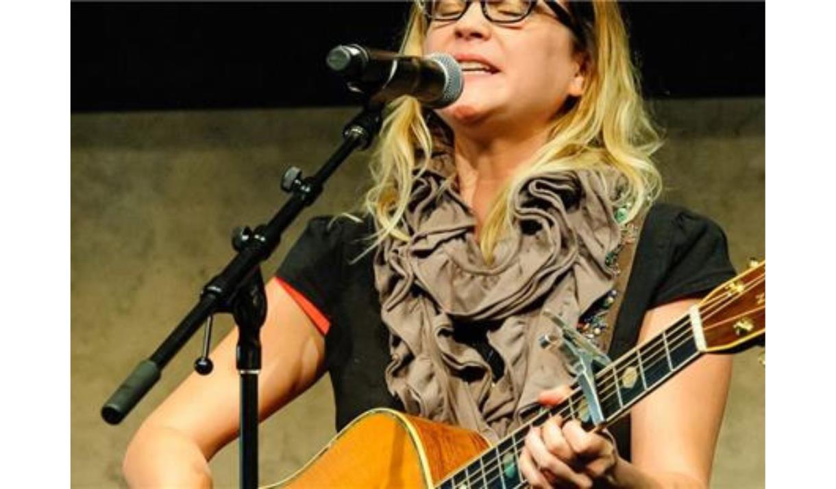 Grateful Fred's: Americana & Roots Music