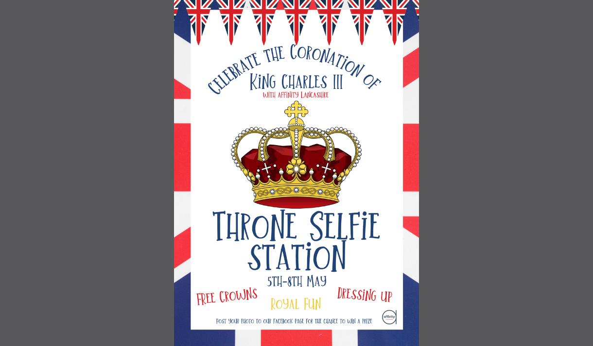 Throne Selfie Station
