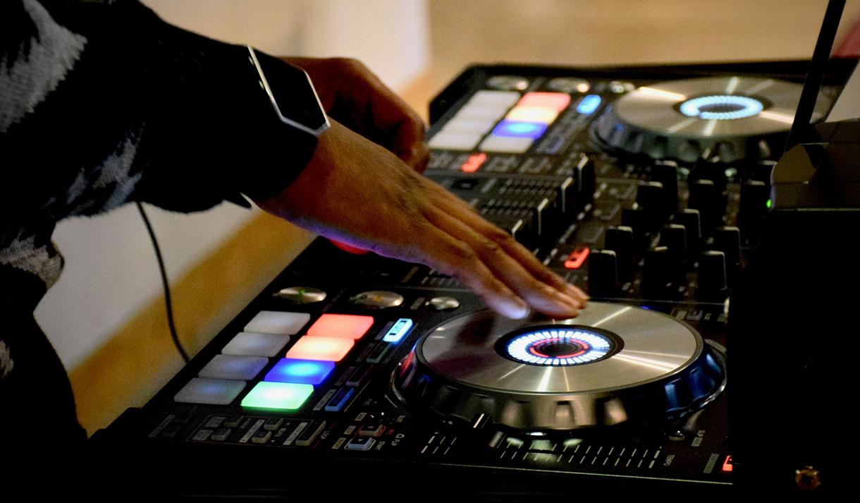 Open Decks