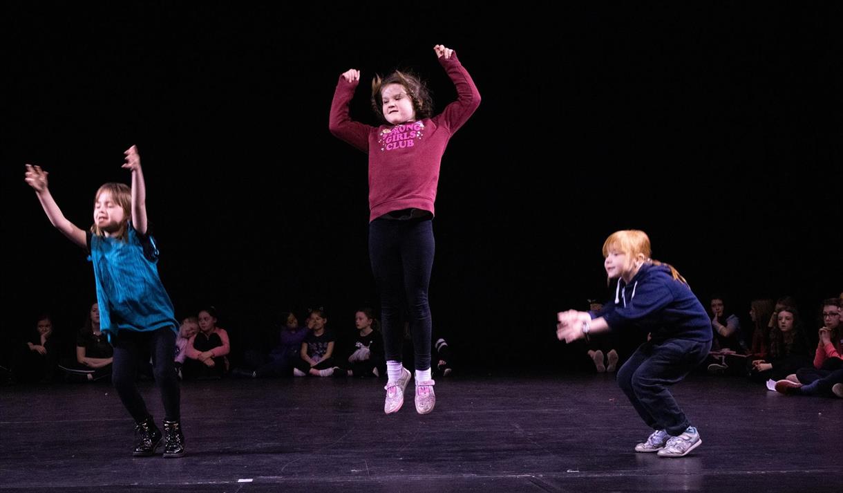 Explore Arts Award (7-13 Year Olds)