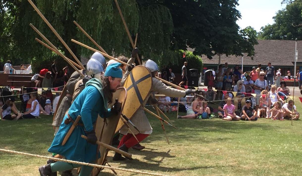 Happy Mount Park - The Normans are coming