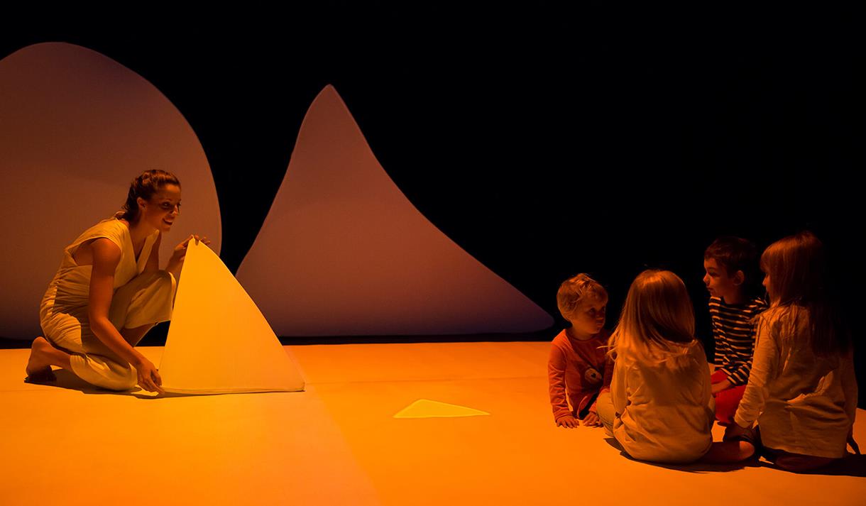 Mini show 2 by Big Imaginations Festival