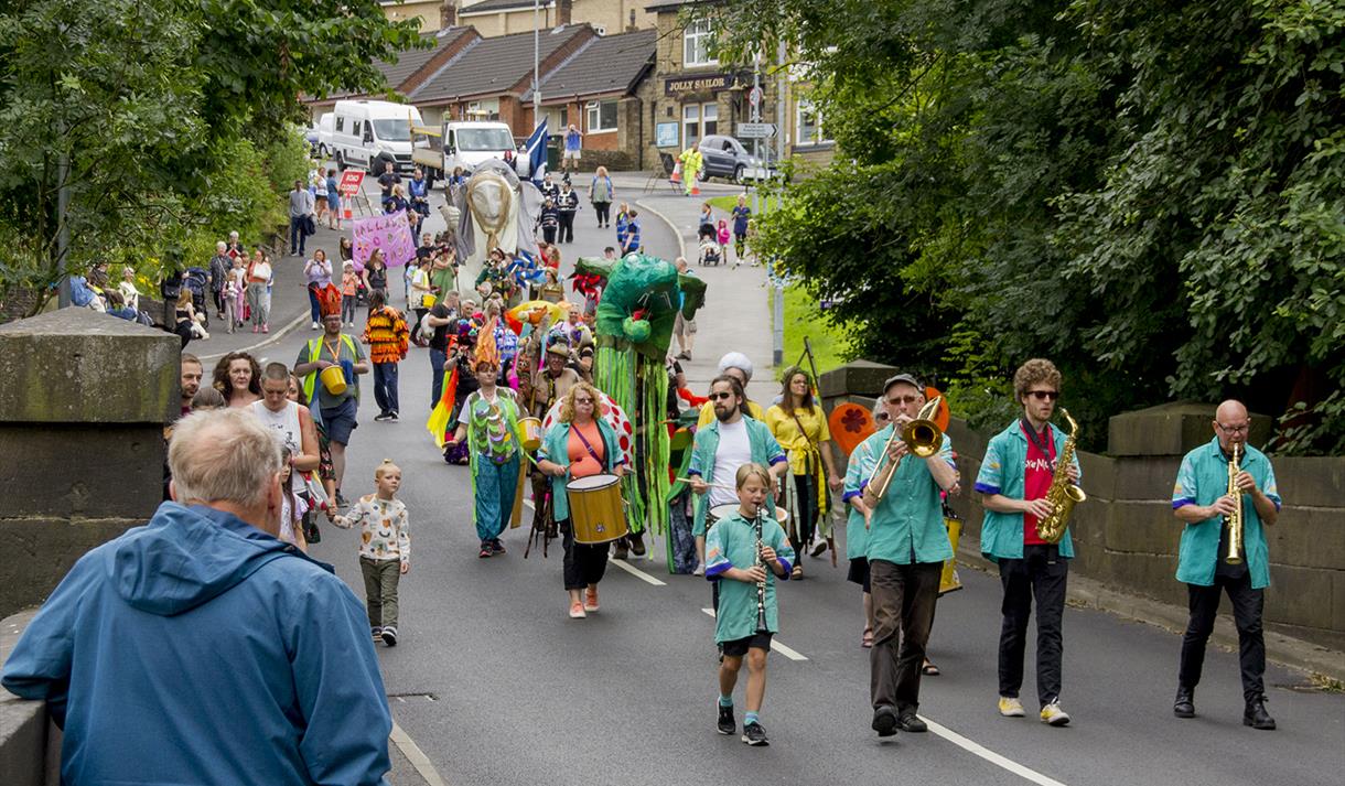 Waterfoot Wakes : Parade Day