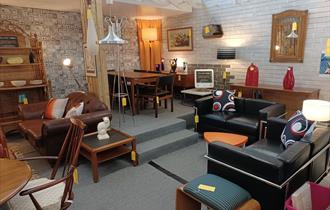 GB Antiques Centre