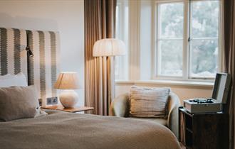 Copyright: Bob Tale.
Longridge House.