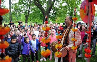 Fabulous Family Storytelling: Stories from Around the World with Peter Chand