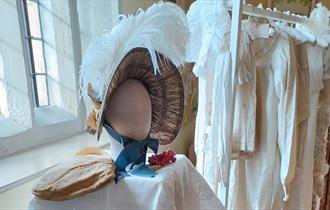 Presentation: Ladies of Leisure by History Wardrobe