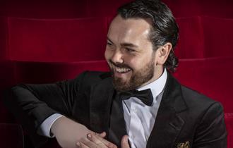 Ray Quinn: King Of Swing