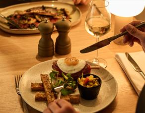 Copyright: George Ward Photography.
Longridge House.