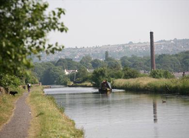 The Straight Mile' - Leeds and Liverpool Canal
