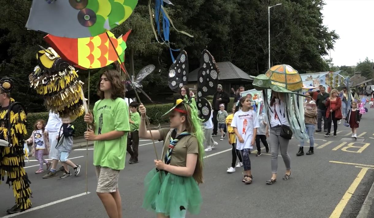 Waterfoot Wakes : Parade Day