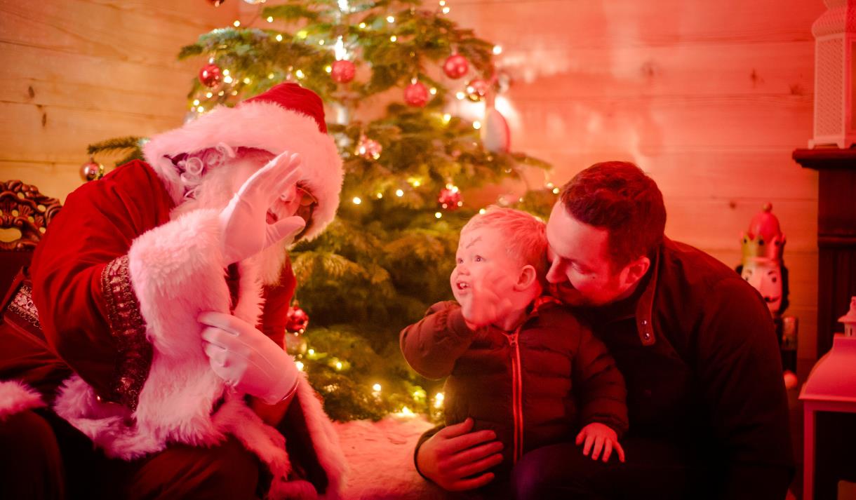 A Toddler Christmas Experience at Thornton Hall Country Park