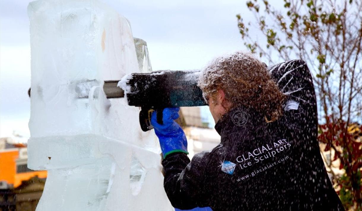 Live Ice Carving