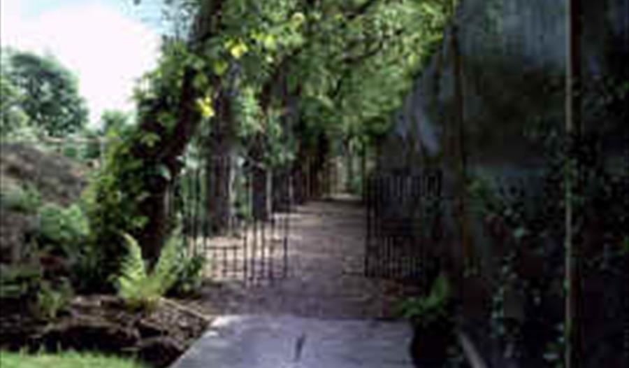 Hazelwood Garden, Bretherton Gardens