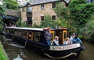 Lancaster Canal Boats - Kingfisher Cruises