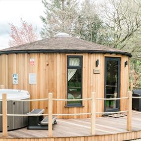 Robin roundhouse hot tub
