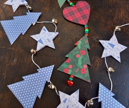 Create a Christmas Garland