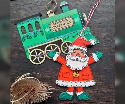 Paint a Christmas decoration