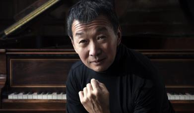 Pianist Melvyn Tan