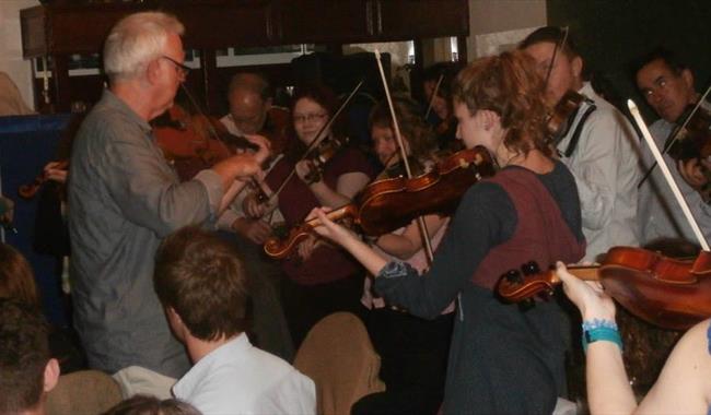 Fiddle workshop in progress