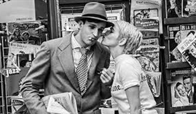 b/w still from Nouvelle Vague film