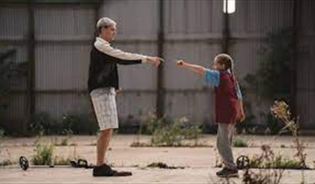 Film characters Georgie and her dad