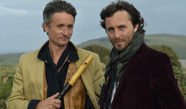 Musicians Piers Adams and David Wright