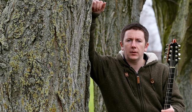 Folk musician Daoirì Farrell