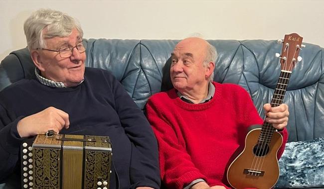 Folk musicians Mike Bettison & Dan Quinn