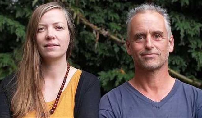 Folk musicians Phil Tyler and Sarah Hill