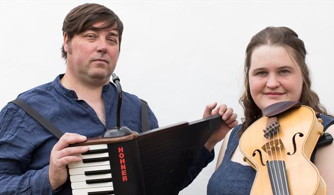 Folk musicians Jackie Oates and John Spiers