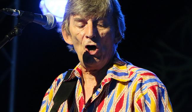 Folk musician Pete Coe