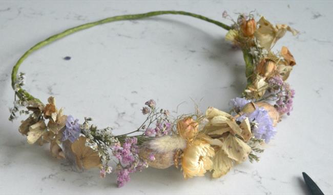 Dried flower crown