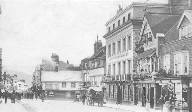 B/W photograph of The White Hart hotel in central Lewes