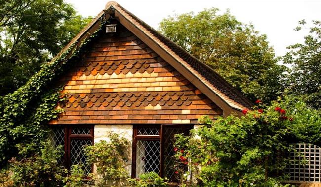 Front elevation of Cottage at Tovey Lodge