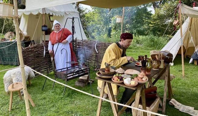 Medieval cooking under canvas!
