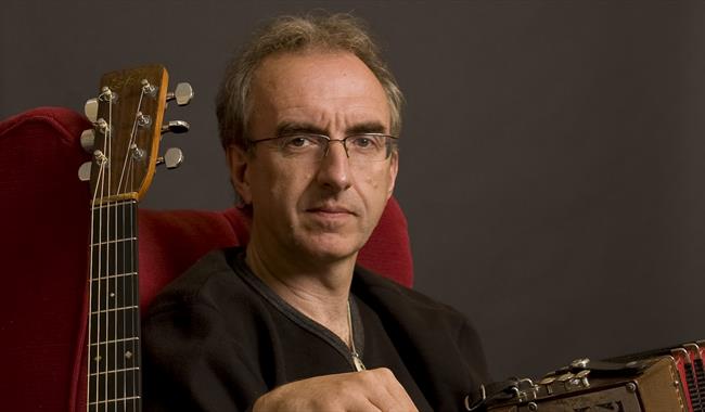 Folk musician Brian Peters