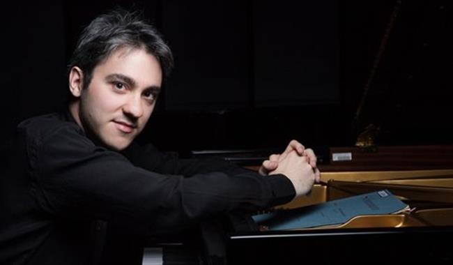 Glynde Place Concert Series 2022 - Alexander Gadjiev (piano)