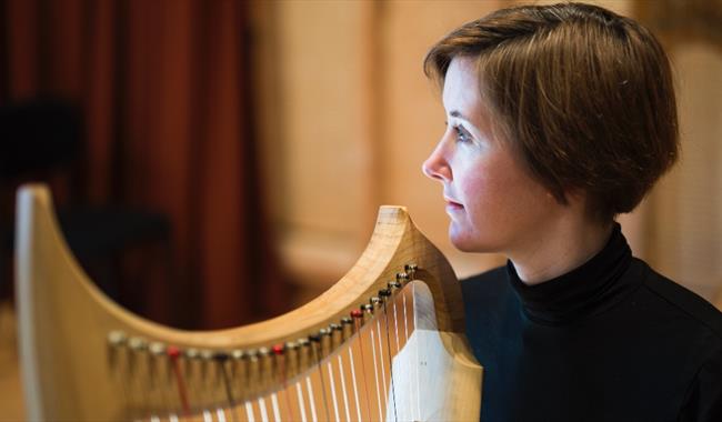 Harpist Jean Kelly